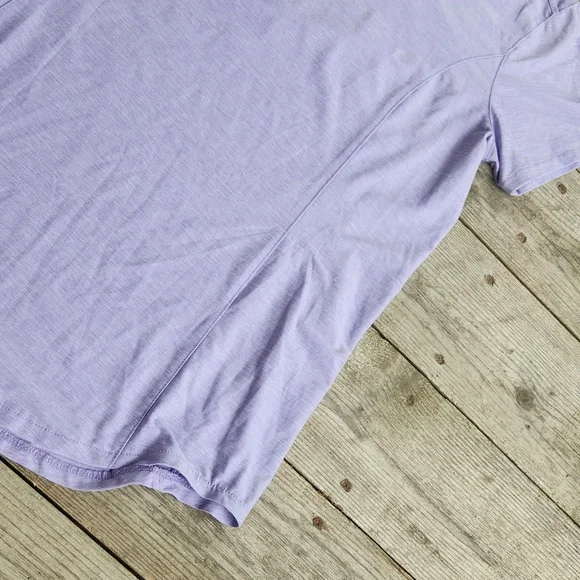 Duluth Light Purple Lavender Activewear V-Neck Workout T-Shirt Size Medium - Picture 3 of 6